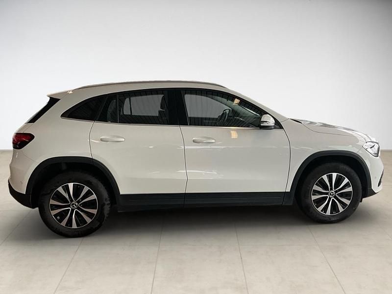 Gebraucht Mercedes GLA220 190 PS (139 kW) 2020 Weiß SUV
