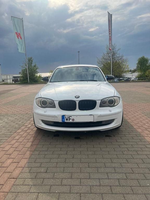 Second-hand BMW 118 Performance 143 CP (105 kW) 2007 Alb Hatchback