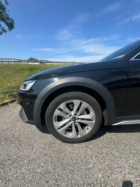 Gebraucht Audi A4 Allroad Ambiente 204 PS (150 kW) 2022 Schwarz Kombi
