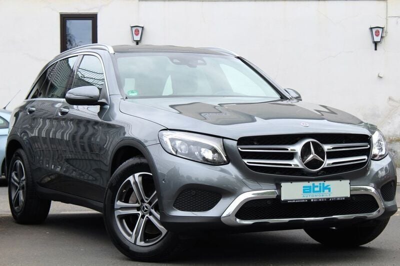 Grau Gebraucht 2018 Mercedes GLC250 Exclusive SUV | 25.885 € (Superpreis) - Bild 1/4