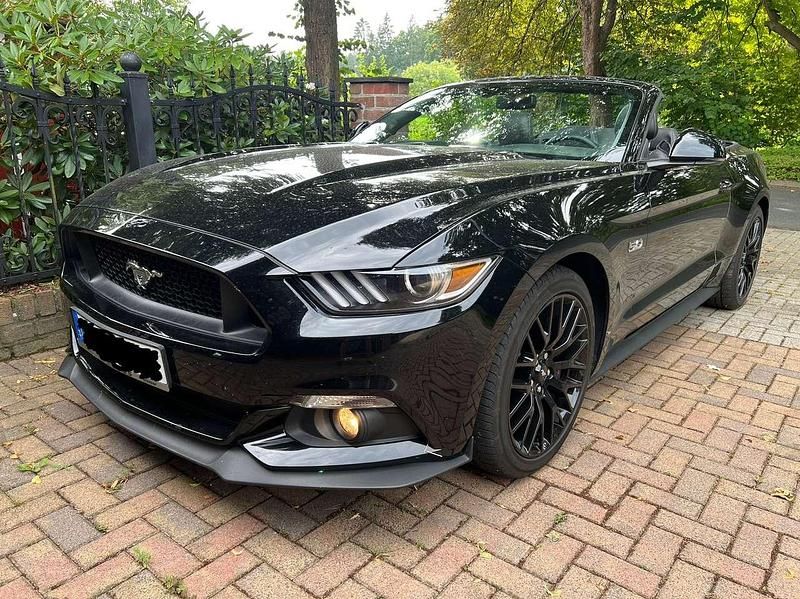Schwarz Gebraucht 2017 Ford Mustang GT Cabrio | 34.000 € (Superpreis) - Bild 1/4