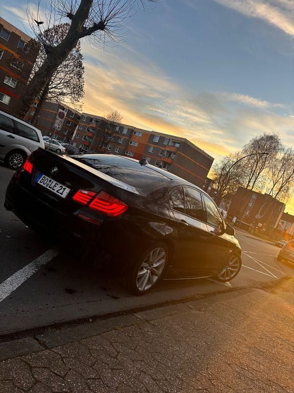 Gebraucht BMW 530 Luxury Line 258 PS (189 kW) 2013 Schwarz Limousine