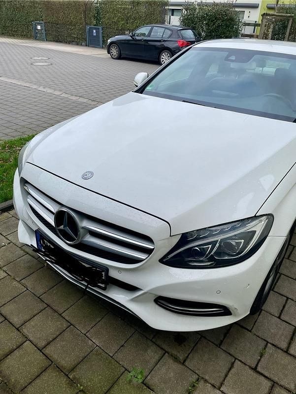 Gebraucht Mercedes C220 170 PS (125 kW) 2014 Weiß Limousine