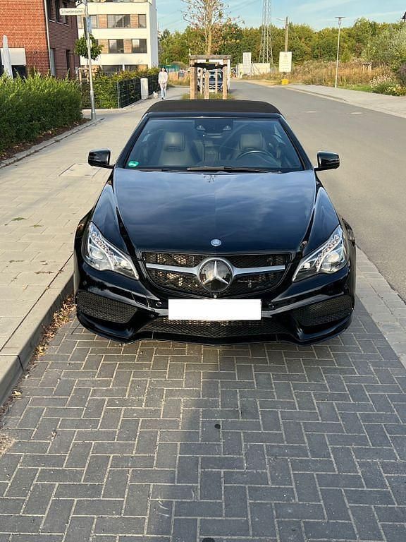 Gebraucht Mercedes E350 252 PS (185 kW) 2014 Schwarz Cabrio