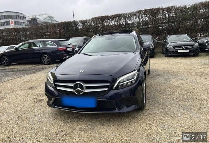 Blau Gebraucht 2020 Mercedes C200 Kombi | 20.600 € (Fairer Preis) - Bild 1/4