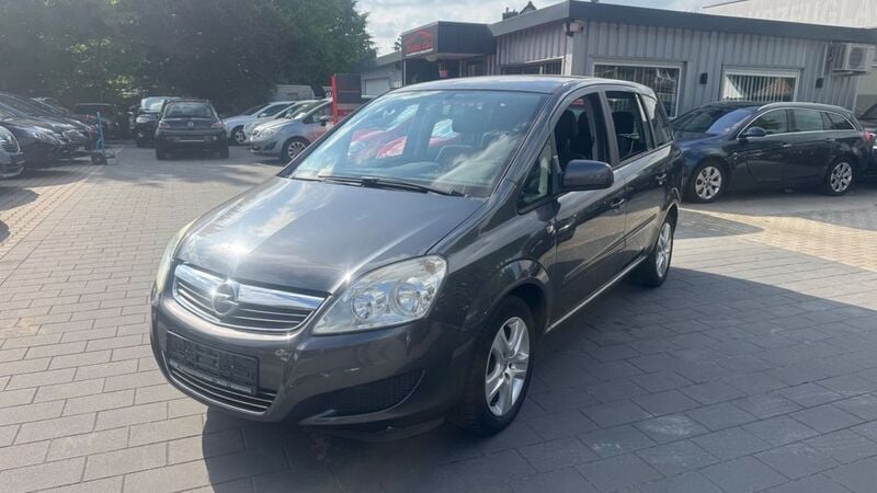 Grau Gebraucht 2009 Opel Zafira Edition Van / Kleinbus | 3.250 € (Fairer Preis) - Bild 1/4