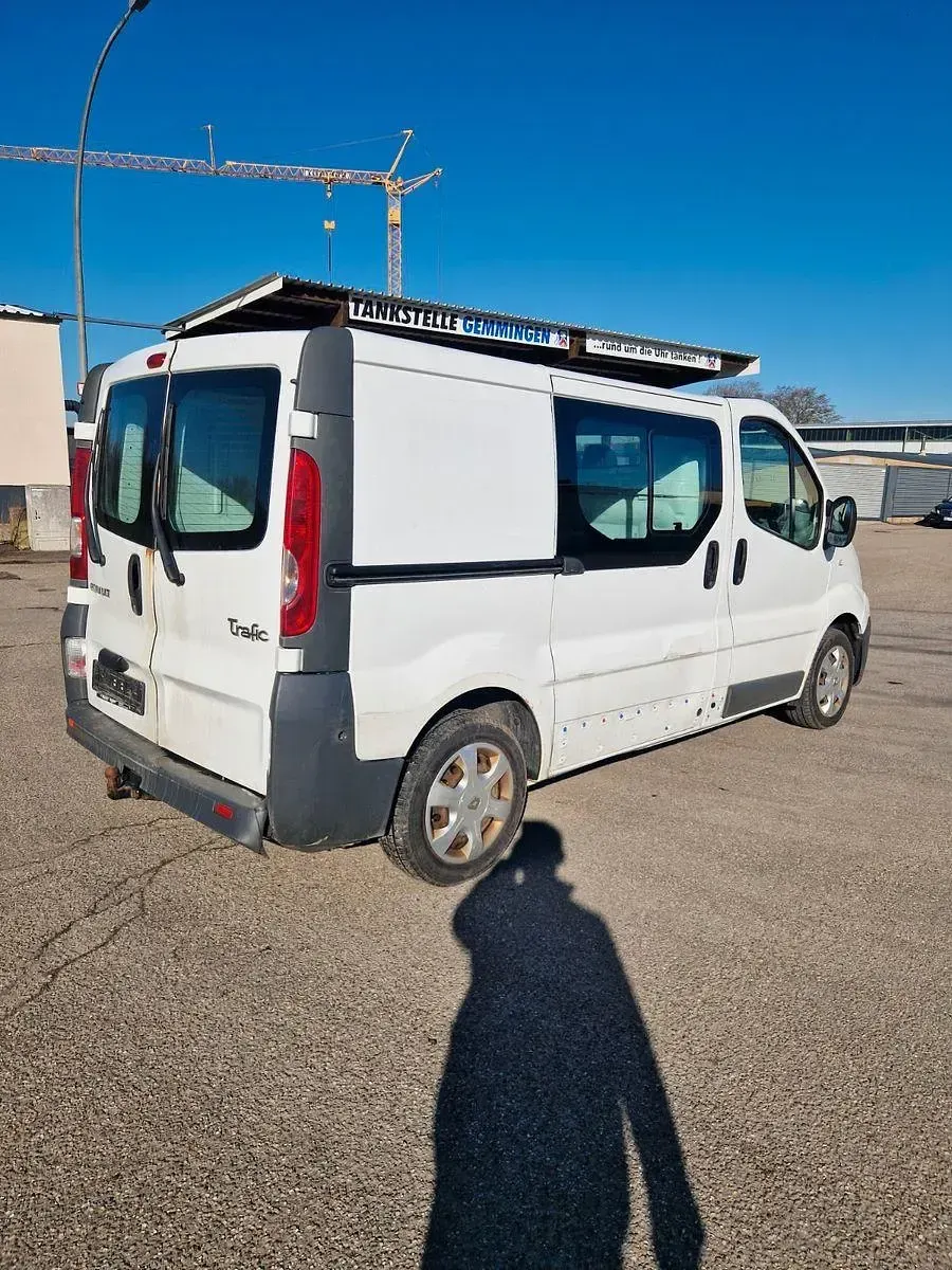 Gebraucht Renault Trafic 90 PS (66 kW) 2012 Weiß Van / Kleinbus