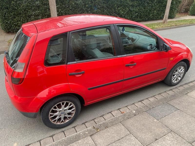 Gebraucht Ford Fiesta 2002 Rot Kleinwagen