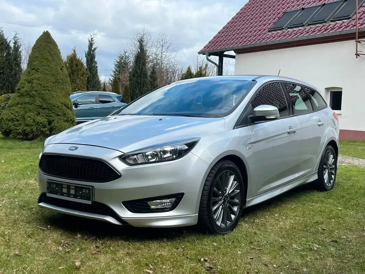 Usata Ford Focus ST-Line 125 CV (91 kW) 2017 Grigio Station wagon