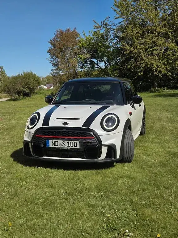 Gebraucht Mini John Cooper Works 231 PS (169 kW) 2023 Weiß Kleinwagen