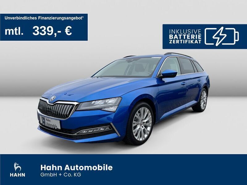 Raceblau metallic Gebraucht 2022 Skoda Superb Ambition Kombi | 26.870 € (Fairer Preis) - Bild 1/2