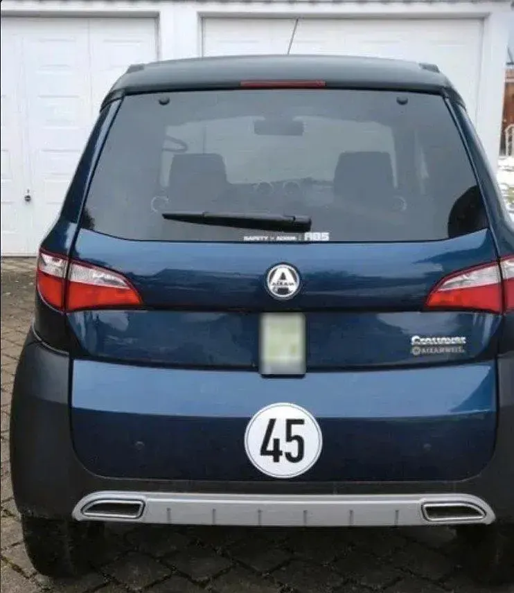 Gebraucht Aixam Crossover Premium 14 PS (10 kW) 2021 Blau Kleinwagen