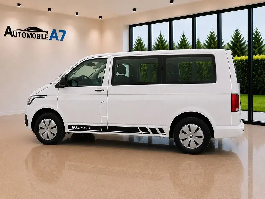 Gebraucht VW Multivan Family 150 PS (110 kW) 2020 Weiß Van / Kleinbus
