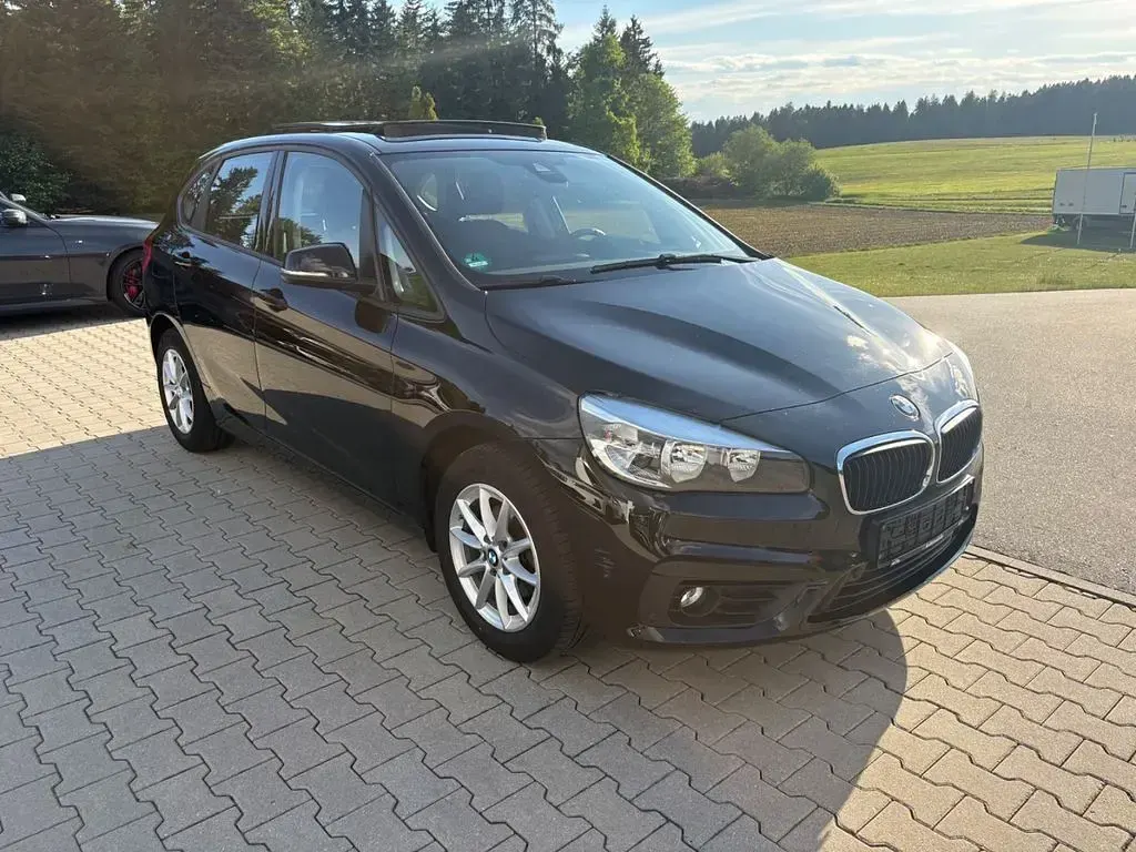 Gebraucht BMW 216 Active Tourer Advantage 102 PS (75 kW) 2016 Schwarz Van / Kleinbus