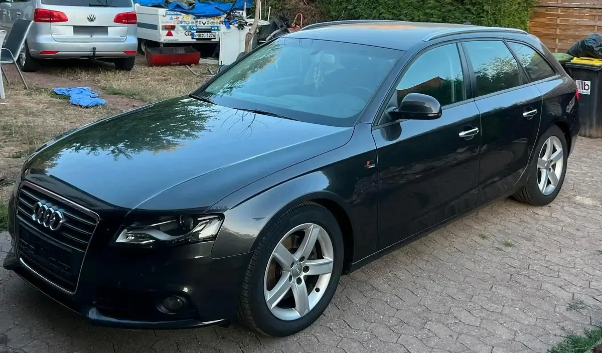 Gebraucht Audi A4 143 PS (105 kW) 2009 Andere farben Kombi