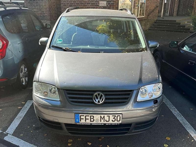 Grau Gebraucht 2005 VW Touran Trendline Van / Kleinbus | 2.800 € (Fairer Preis) - Bild 1/4