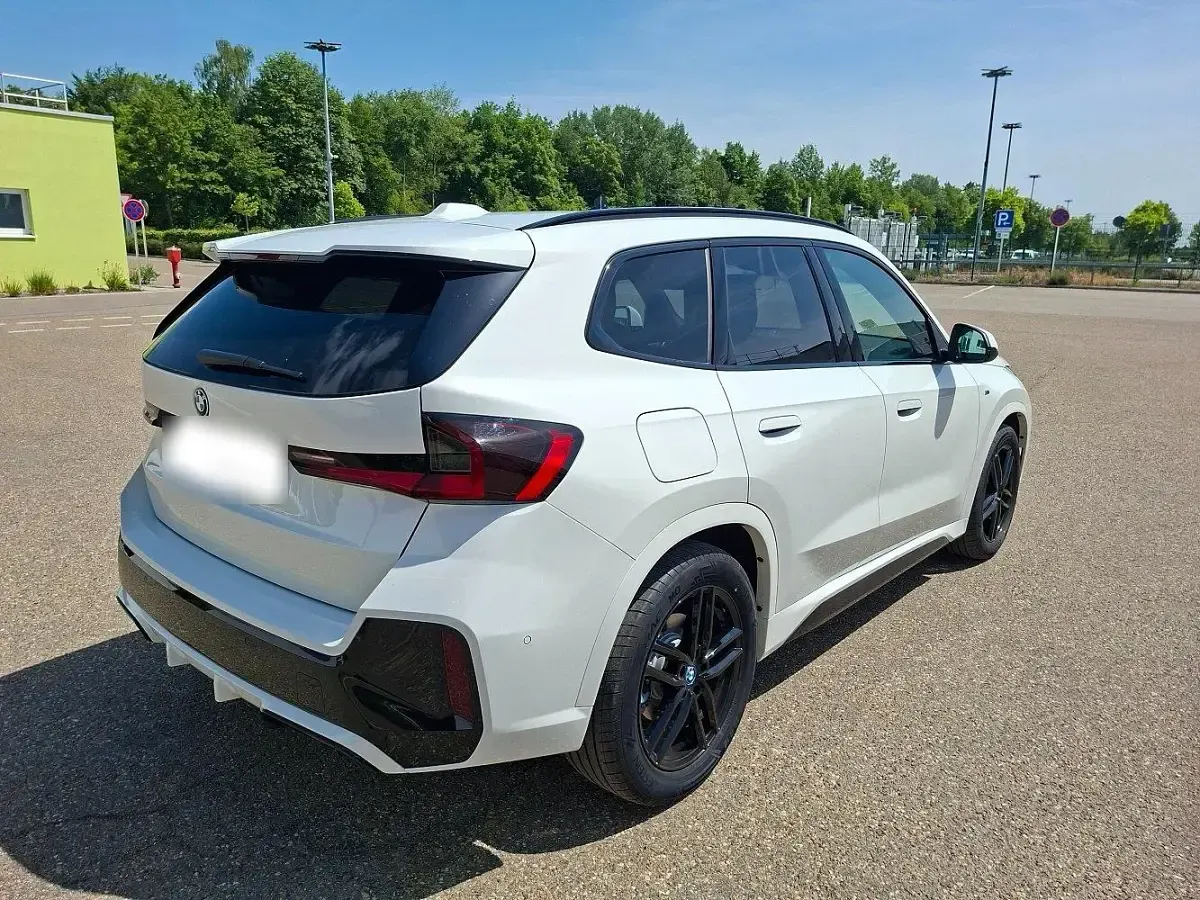 Gebraucht BMW X1 M Sport 326 PS (239 kW) 2025 Weiß SUV