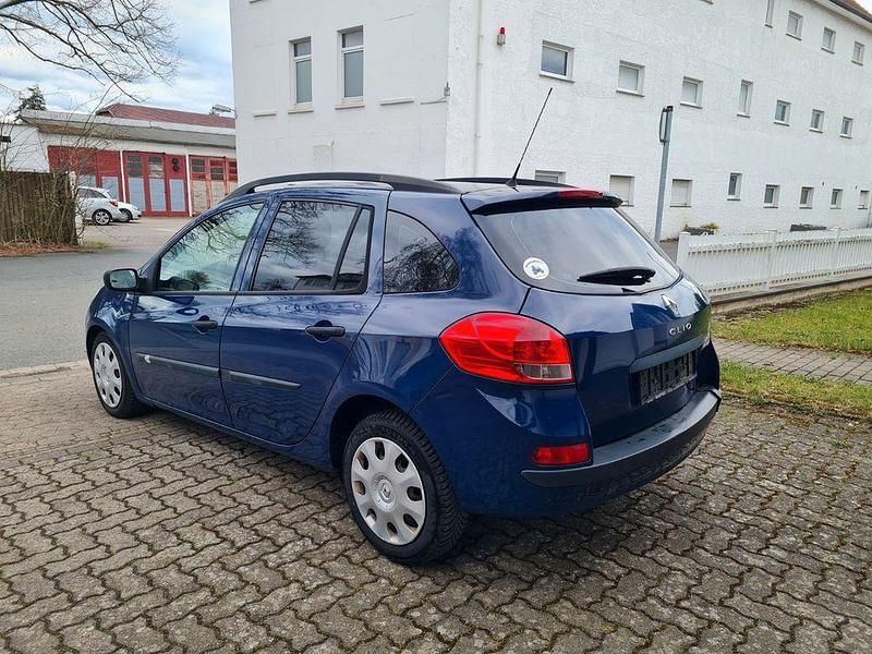 Gebraucht Renault Clio II Dynamique 75 PS (55 kW) 2009 Blau Limousine