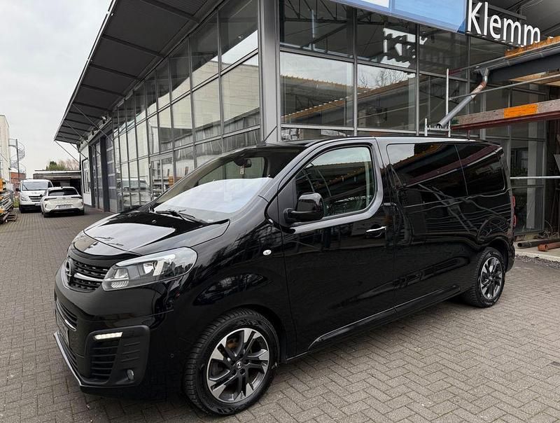 Schwarz Gebraucht 2019 Opel Zafira Tourer Van / Kleinbus | 31.950 € - Bild 1/4