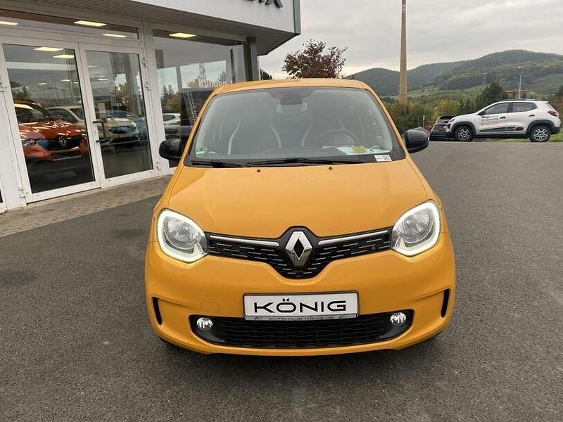 Gebraucht Renault Twingo Techno 60 kW (82 PS) 2023 Gelb Kleinwagen