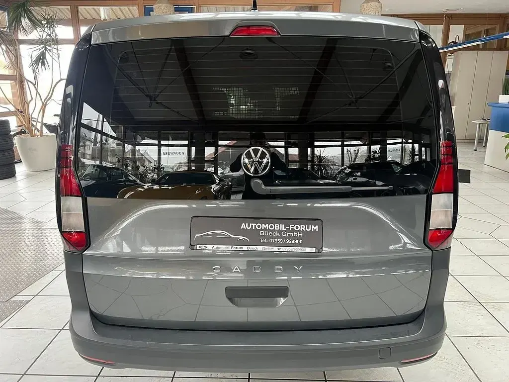 Gebraucht VW Caddy Maxi 122 PS (89 kW) 2021 Grau Van / Kleinbus