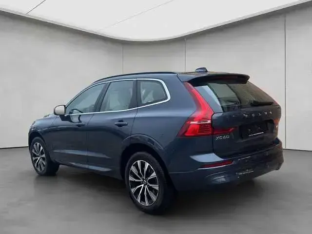 Gebraucht Volvo XC60 Core 250 PS (183 kW) 2024 Blau SUV