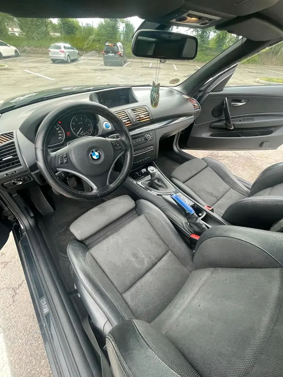 Occasion BMW 118 Cabriolet 143 ch (105 kW) 2011 Noir Cabriolet