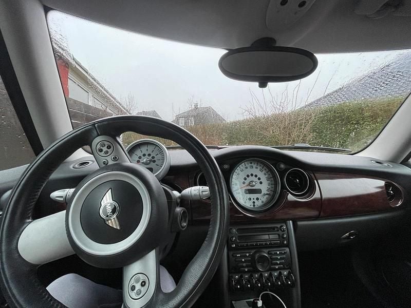 Second-hand Mini Cooper 116 CP (85 kW) 2005 Verde Hatchback