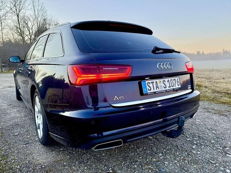 Gebraucht Audi A6 190 PS (139 kW) 2016 Blau Kombi