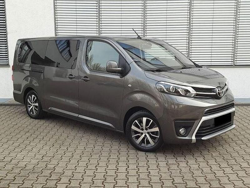 Gebraucht Toyota Proace Verso Executive 384 PS (282 kW) 2022 Grau Kombi
