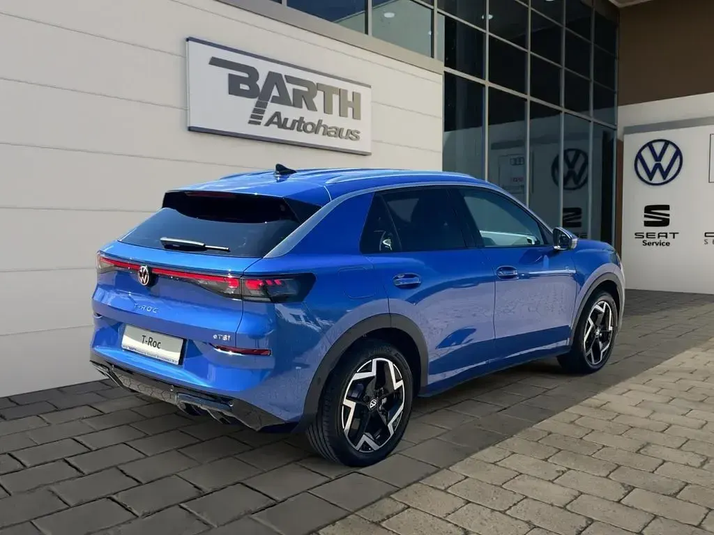 Neu VW T-Roc R-line 150 PS (110 kW) 2026 Blau SUV