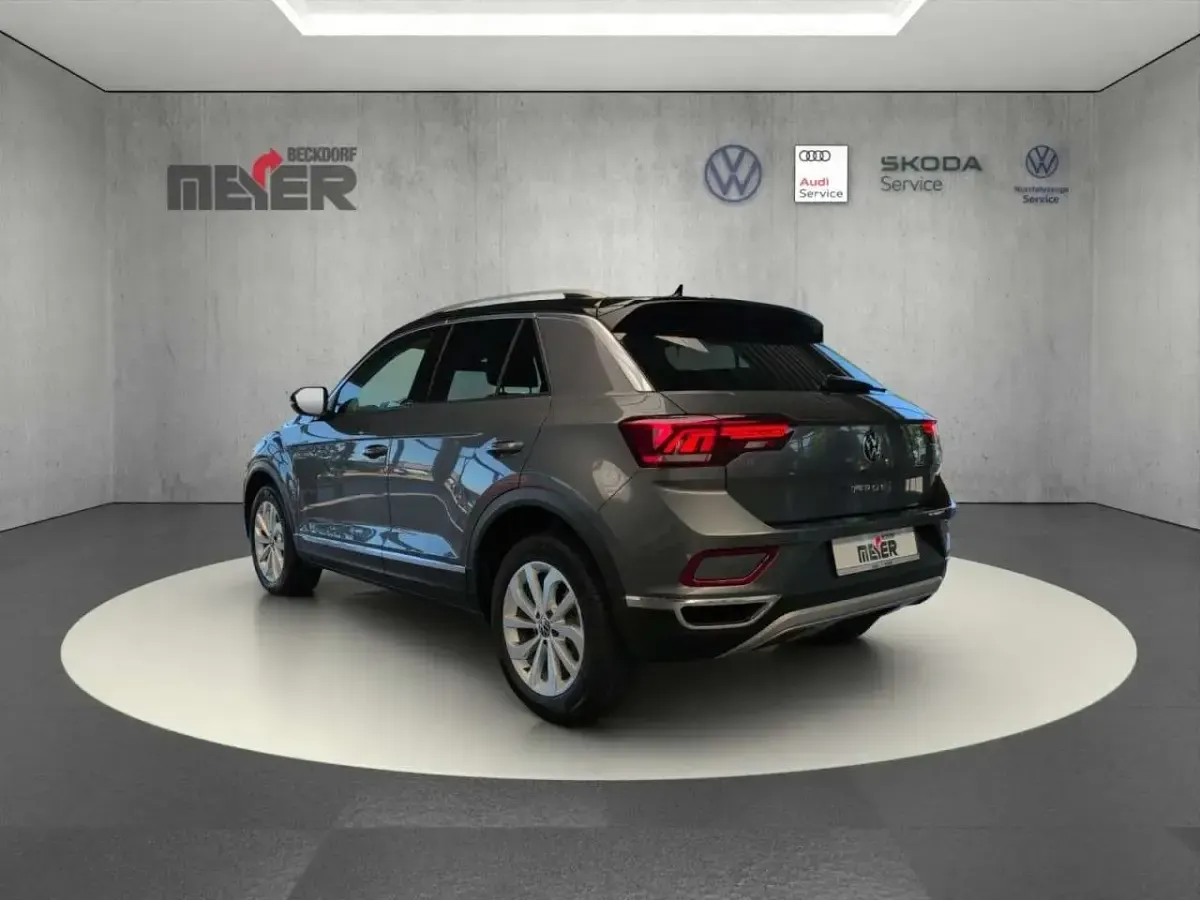 Gebraucht VW T-Roc Style 150 PS (110 kW) 2022 Indiumgrau SUV