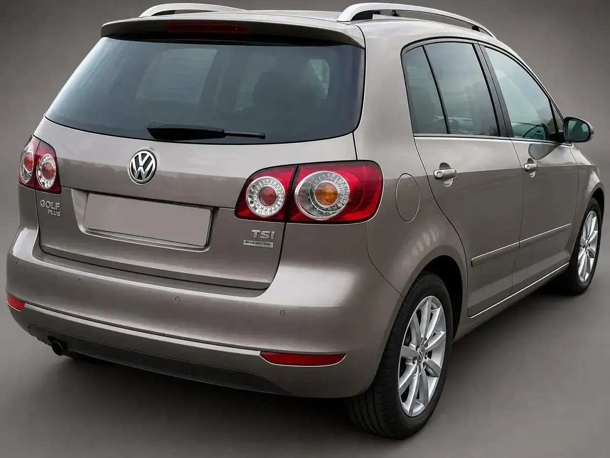 Gebraucht VW Golf VI 105 PS (77 kW) 2011 Gold Kleinwagen