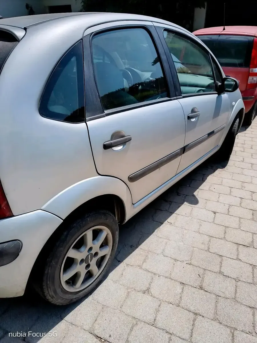 Gebraucht Citroën C3 60 PS (44 kW) 2003 Silber Kleinwagen