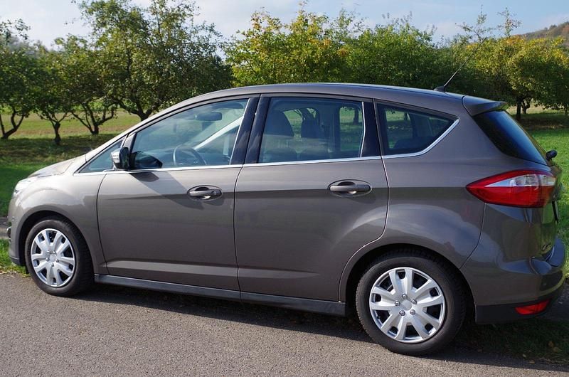 Gebraucht Ford C-MAX Titanium 125 PS (91 kW) 2014 Bronze Van / Kleinbus