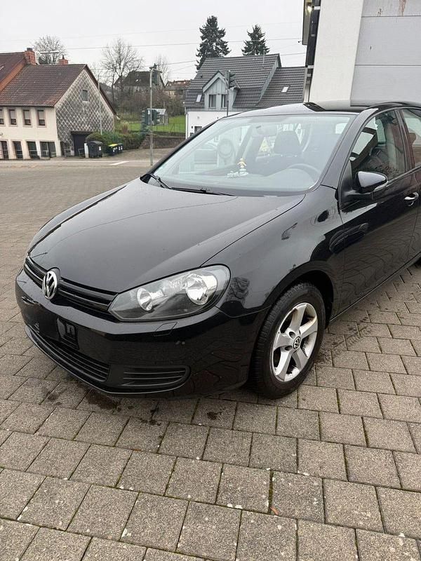 Schwarz Gebraucht 2012 VW Golf VII Comfortline Limousine | 5.600 € (Superpreis) - Bild 1/4