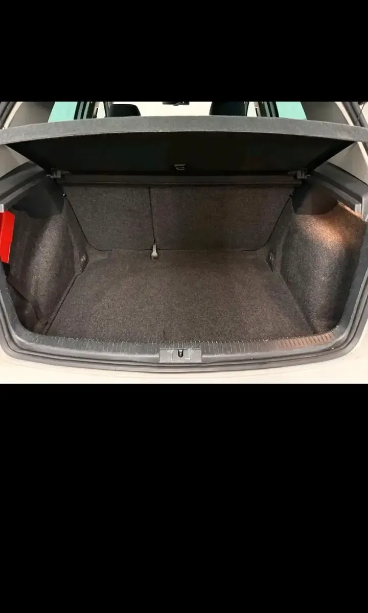 Gebraucht VW Golf VI United 122 PS (89 kW) 2010 Weiß Kleinwagen