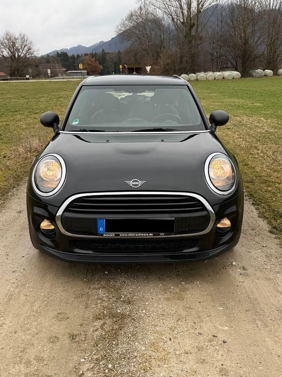 Gebraucht Mini ONE 102 PS (75 kW) 2018 Schwarz Kleinwagen