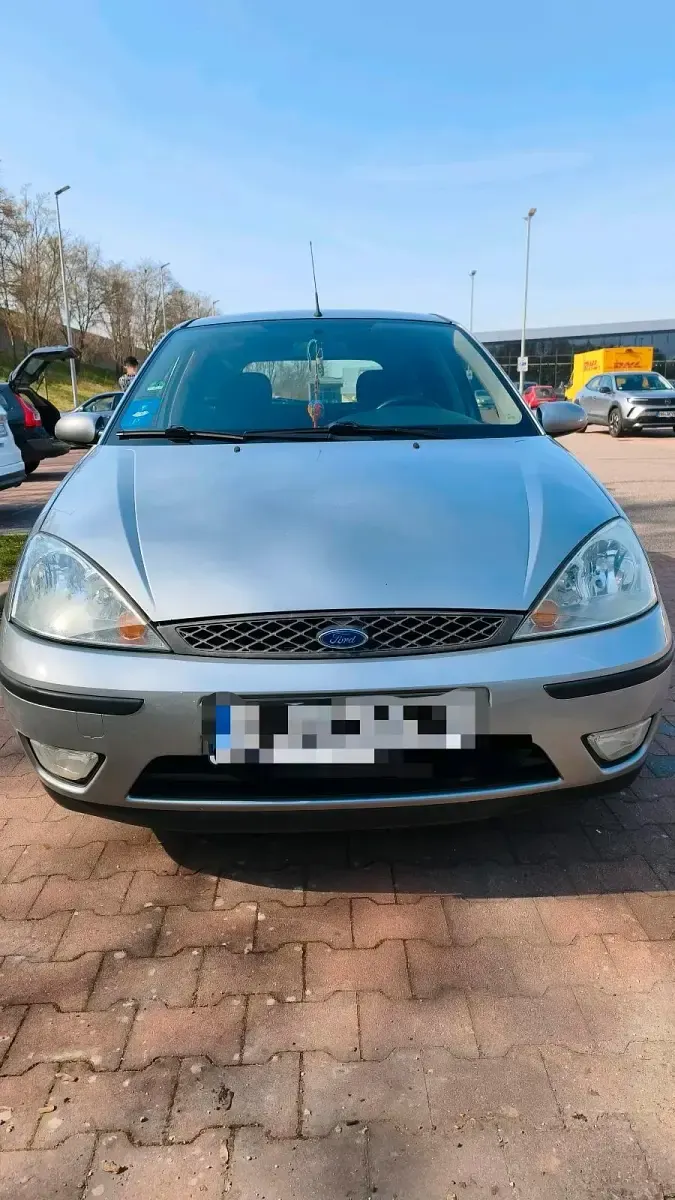 Gebraucht Ford Focus 101 PS (74 kW) 2004 Grau Limousine
