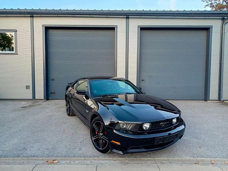 Schwarz Gebraucht 2012 Ford Mustang | 19.900 € - Bild 1/4