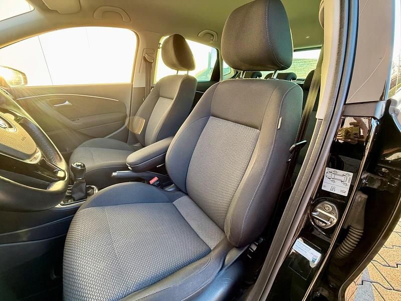 Gebraucht VW Polo 105 PS (77 kW) 2014 Schwarz Kleinwagen