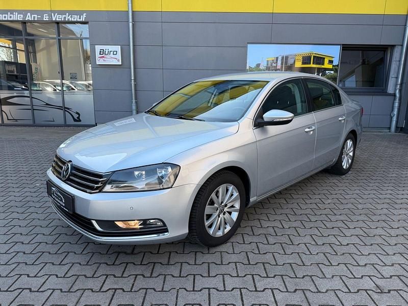 Gebraucht VW Passat Comfortline 140 PS (102 kW) 2013 Silber Limousine