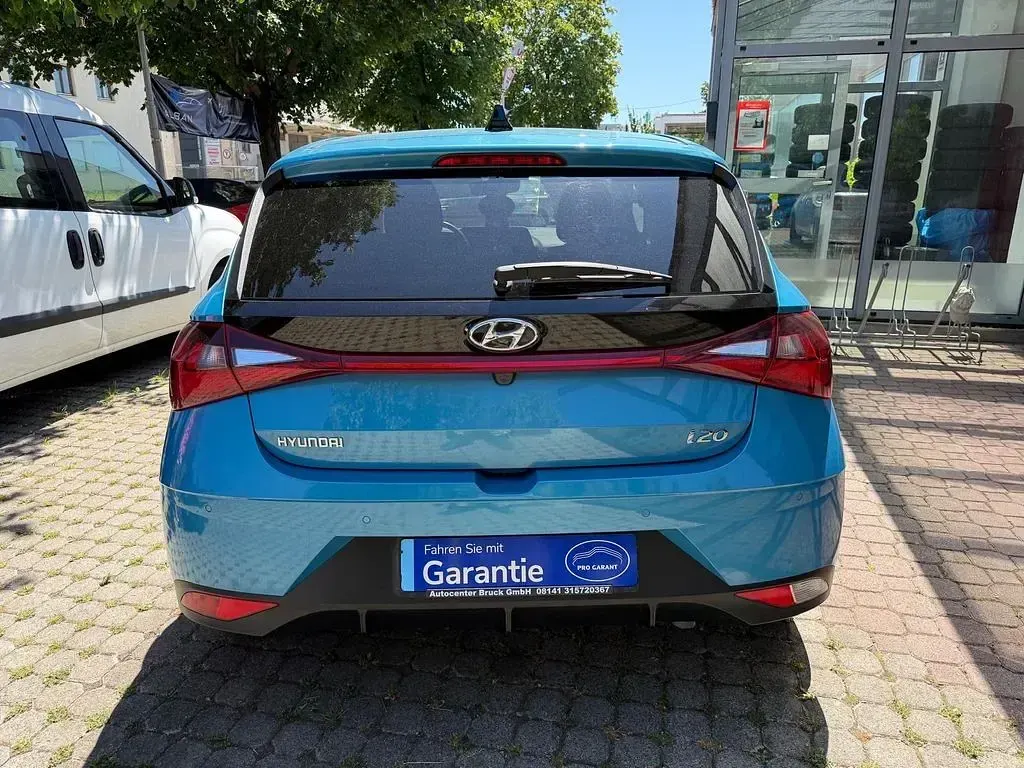 Gebraucht Hyundai i20 Edition 101 PS (74 kW) 2022 Blau Kleinwagen