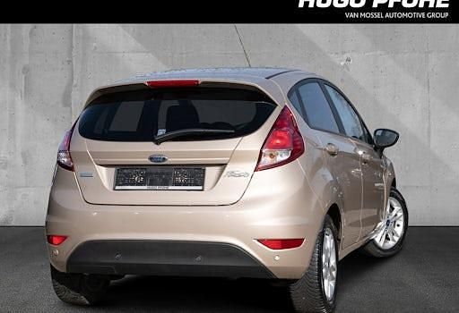 Gebraucht Ford Fiesta Celebration 101 PS (74 kW) 2017 Beige Limousine
