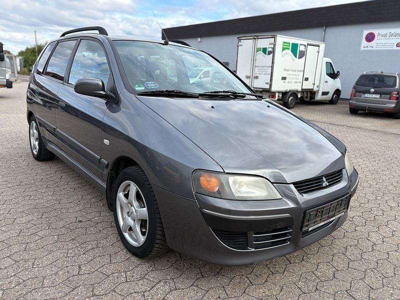 Grau Gebraucht 2005 Mitsubishi Space Star Van / Kleinbus | 1.950 € (Fairer Preis) - Bild 1/4