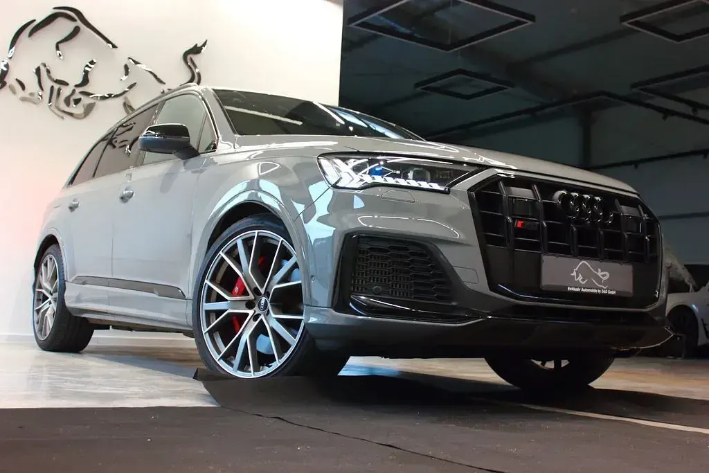 Gebraucht Audi SQ7 Competition 507 PS (372 kW) 2023 Grau SUV