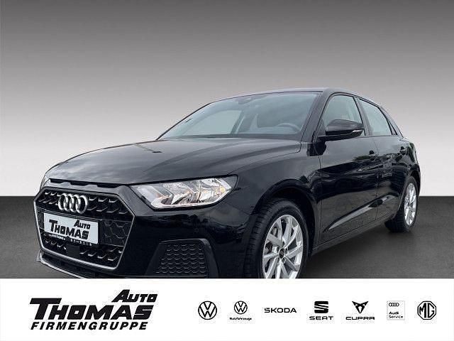 Mythosschwarz metallic (metallic) Gebraucht 2024 Audi A1 Sportback Advanced Kleinwagen | 24.400 € (Fairer Preis) - Bild 1/3