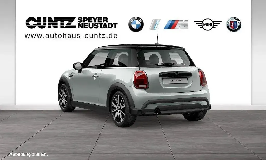 Używany Mini Cooper 136 KM (100 kW) 2022 Biały Hatchback