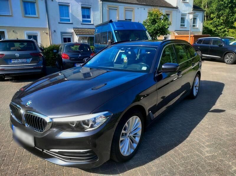 Grau Gebraucht 2019 BMW 520 Kombi | 25.000 € (Guter Preis) - Bild 1/4