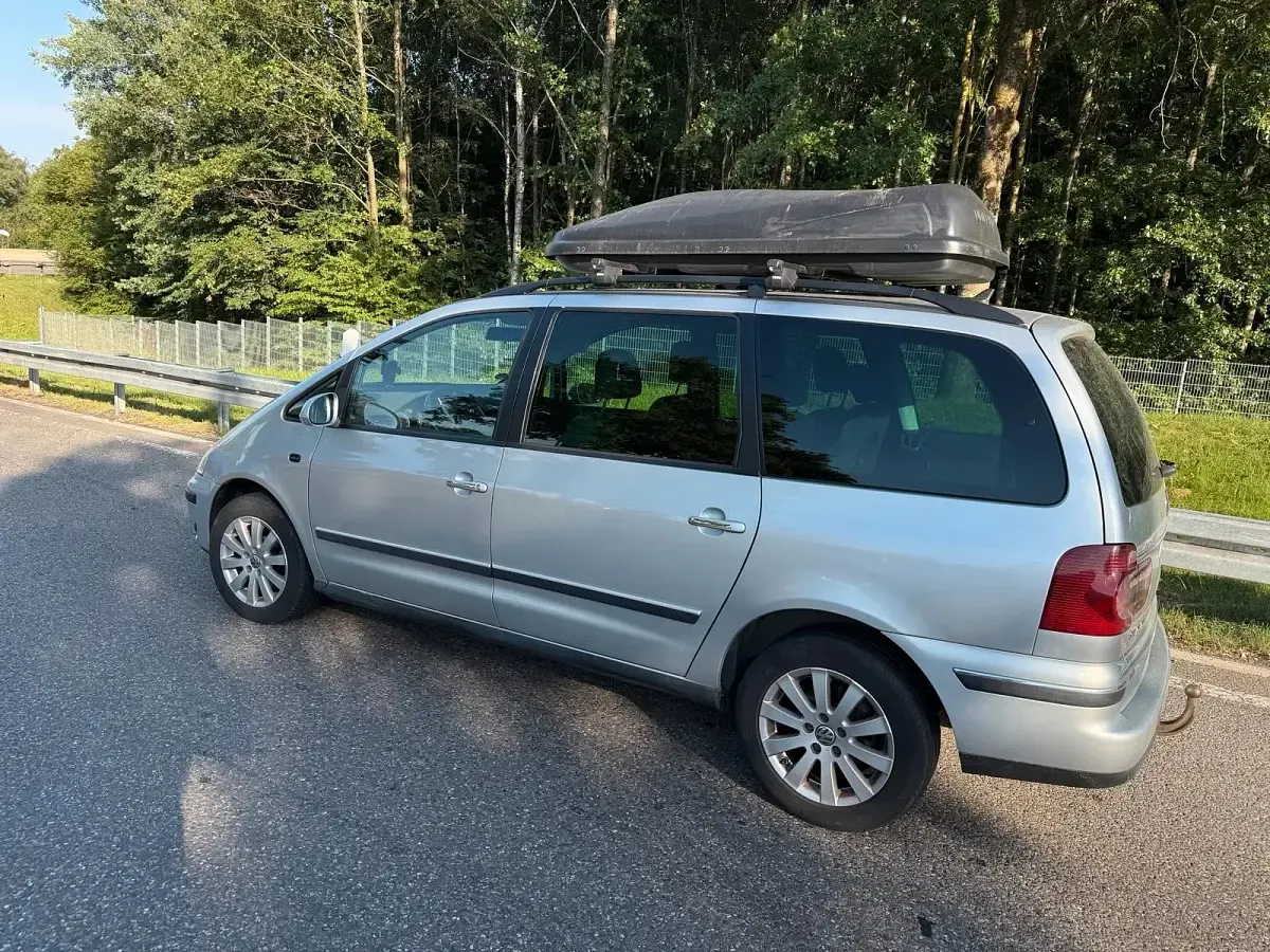 Gebraucht VW Sharan 2008 Silber Van / Kleinbus